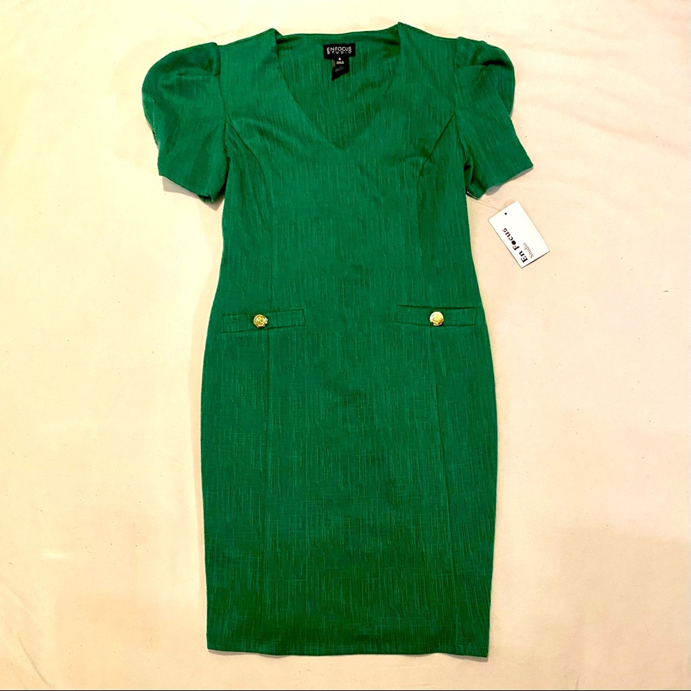 NWT EnFocusStudio Emerald Shoulder Dress